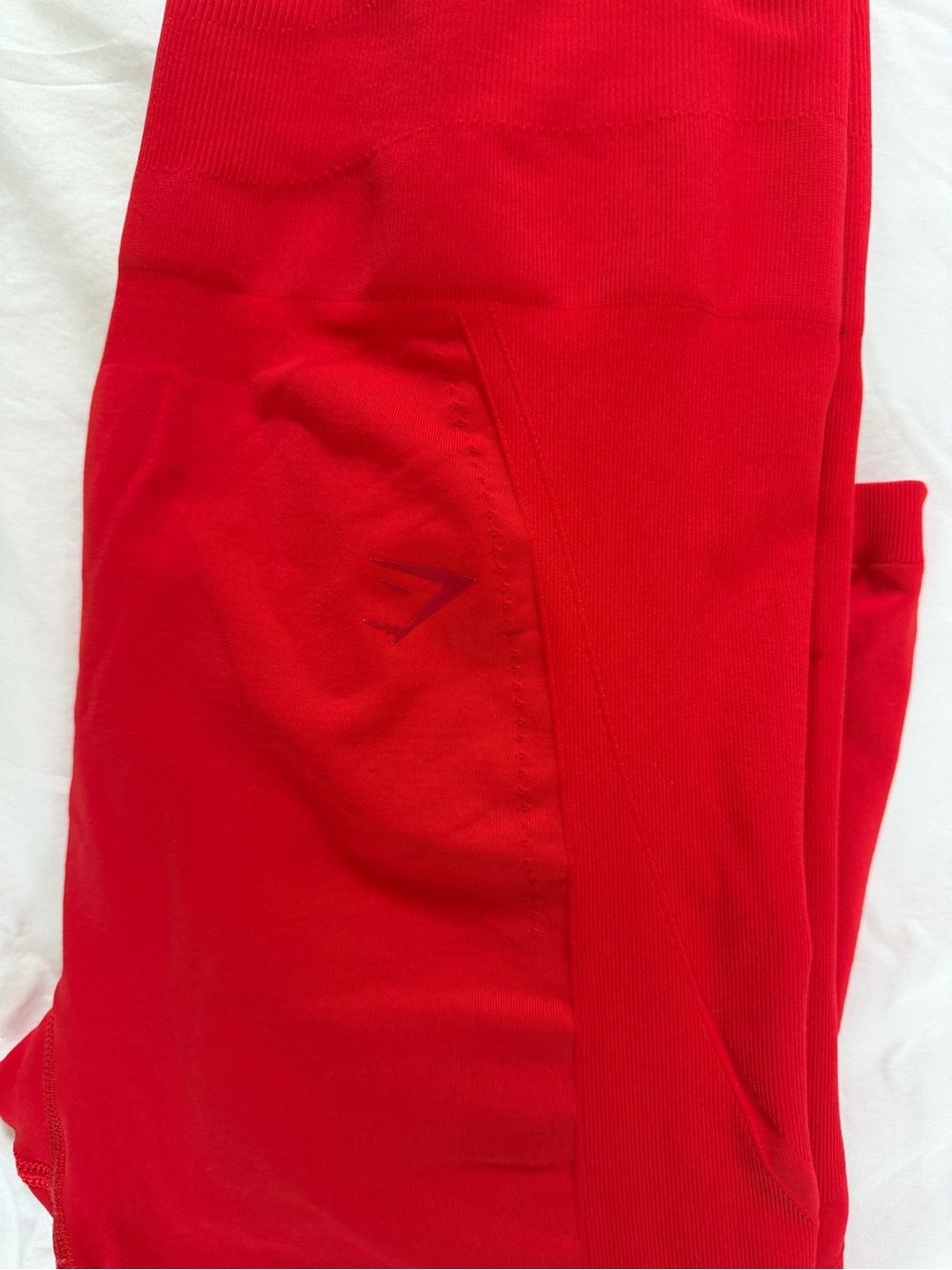 Women's Red Seamless Tank Top & Legging set - Picture 4 of 6